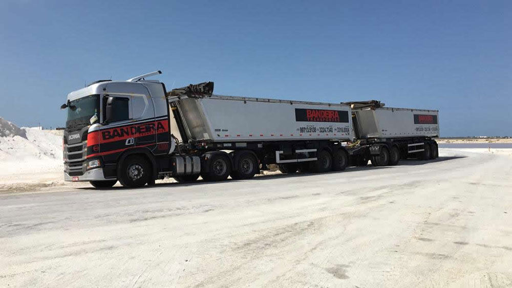 Composição basculante na estrada