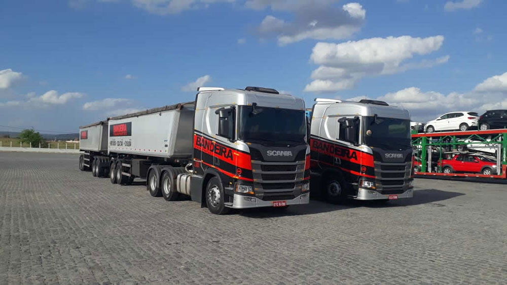 Composição basculante Scania da Bandeira